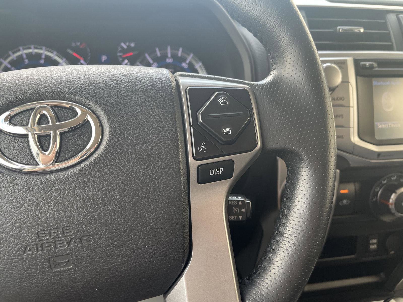 Used 2018 Toyota 4Runner SR5 AWD/4WD image 20
