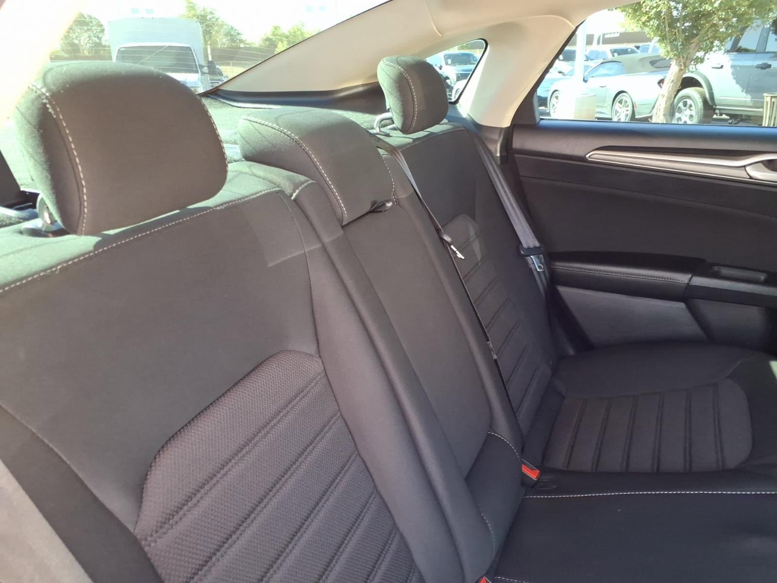 Certified 2020 Ford Fusion SE FWD image 14