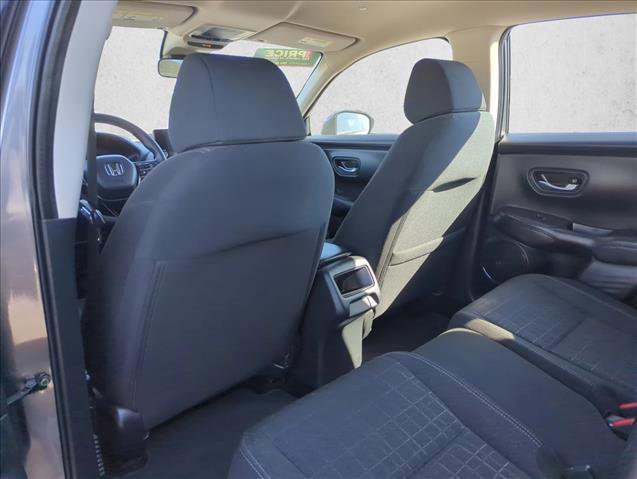 Used 2025 Honda HR-V LX image 17