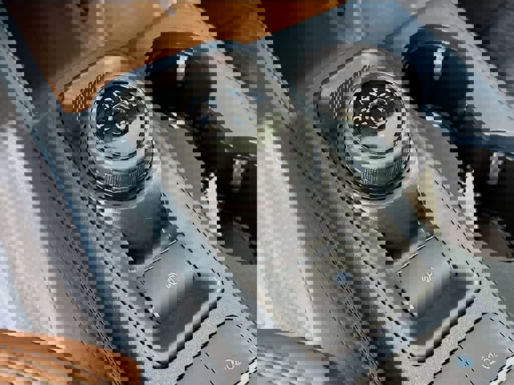 Certified 2024 Ford Maverick Lariat w/ 4K Tow Package image 21