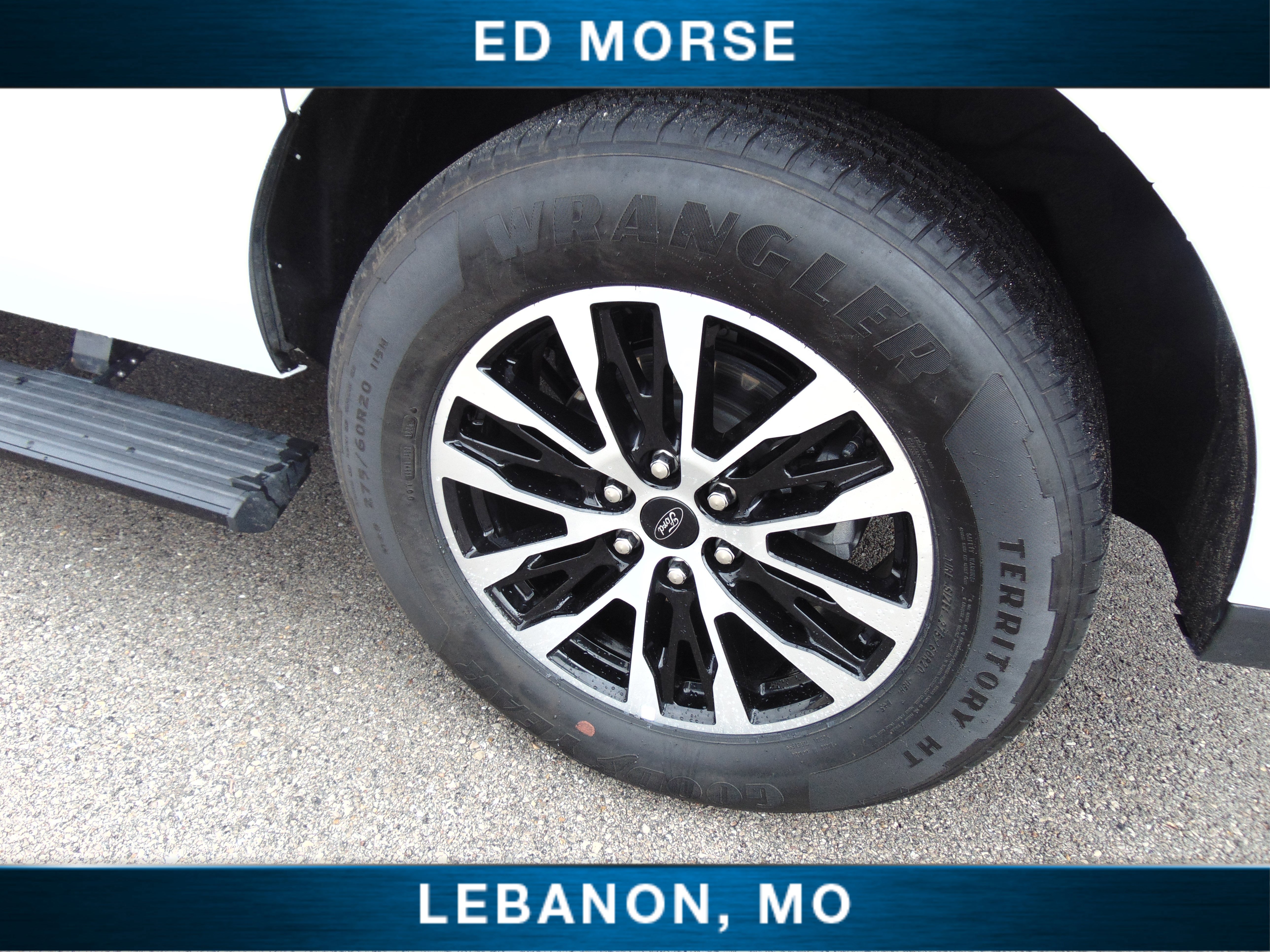 Certified 2025 Ford Expedition Max Platinum image 9