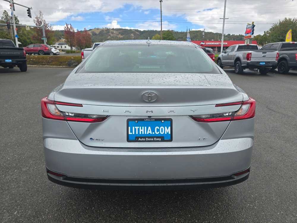 Used 2025 Toyota Camry LE FWD image 4