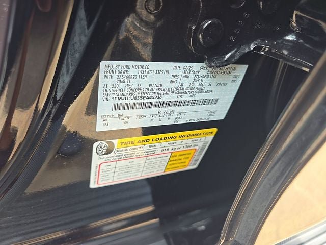 Certified 2025 Ford Expedition Active AWD/4WD image 10