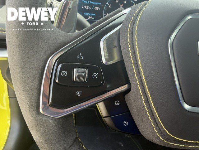 Used 2022 Chevrolet Corvette Stingray Premium Conv w/ Z51 Performance Package RWD image 18