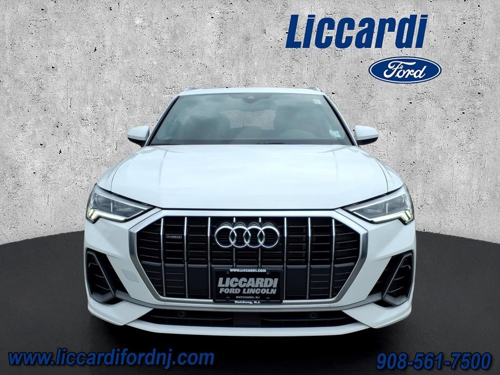 Used 2025 Audi Q3 2.0T Premium AWD/4WD image 2