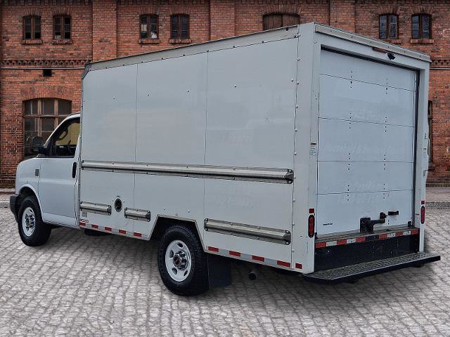 Used 2021 GMC Savana 3500 w/ Power Convenience Package RWD image 6