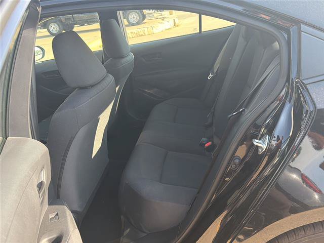 Used 2025 Toyota Corolla LE FWD image 5