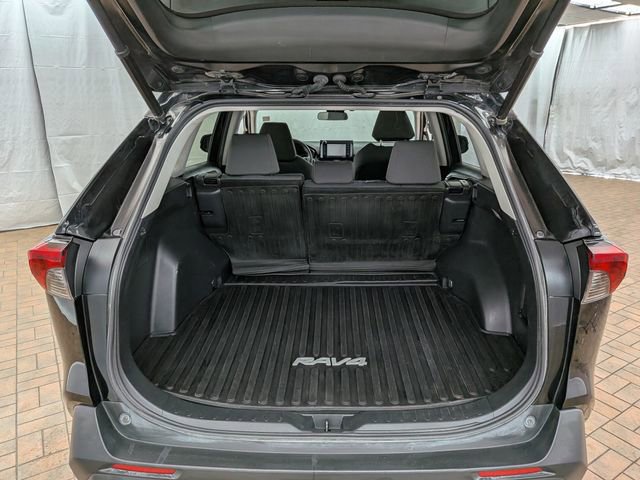 Used 2021 Toyota RAV4 XLE w/ Convenience Package AWD/4WD image 21