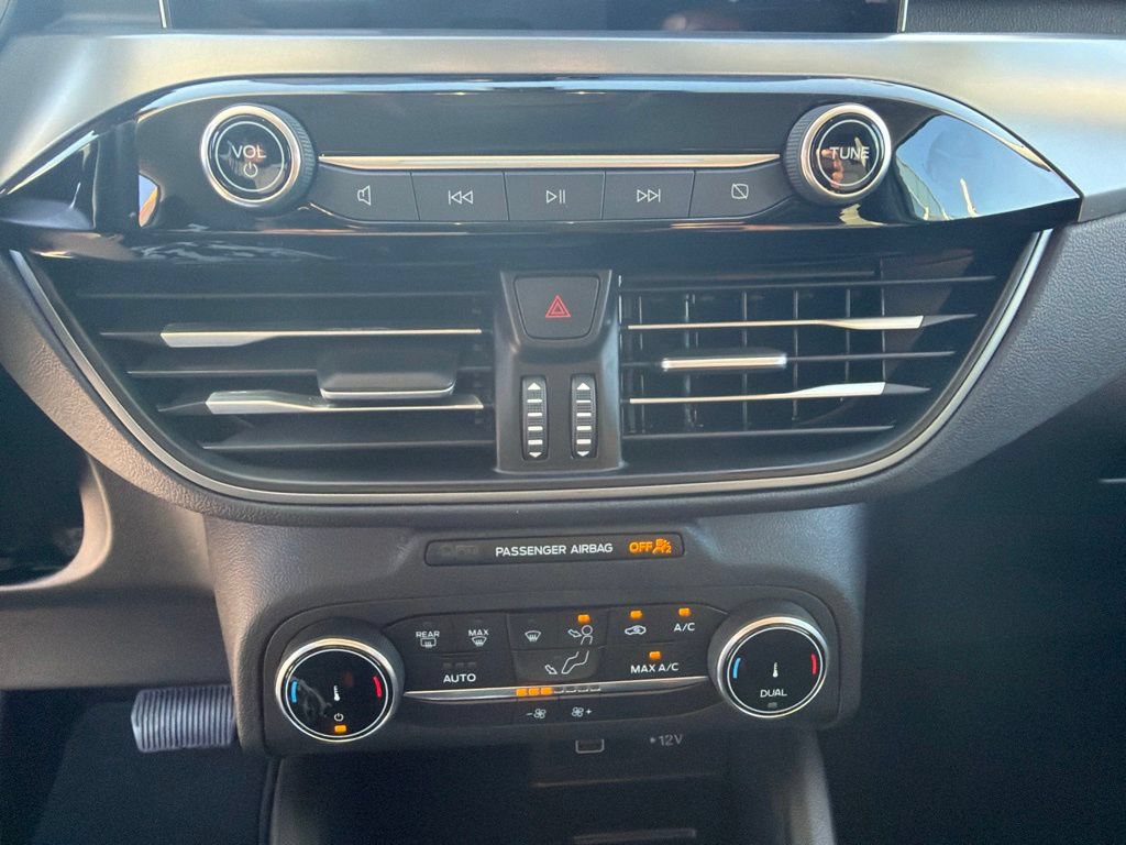 Certified 2025 Ford Escape Active FWD image 23