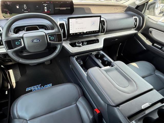Certified 2025 Ford Expedition Active AWD/4WD image 12