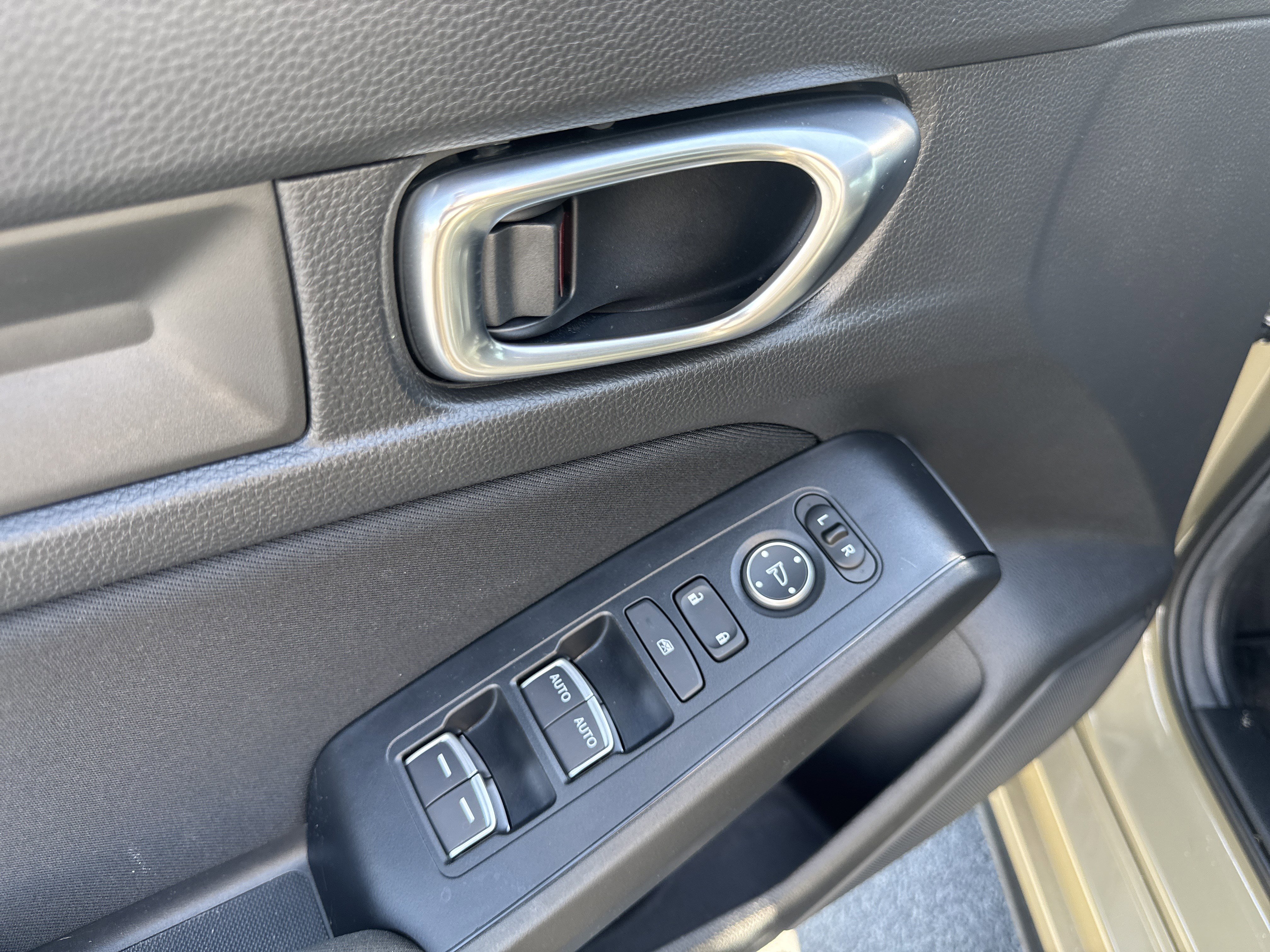 Used 2025 Honda Civic Sport image 11