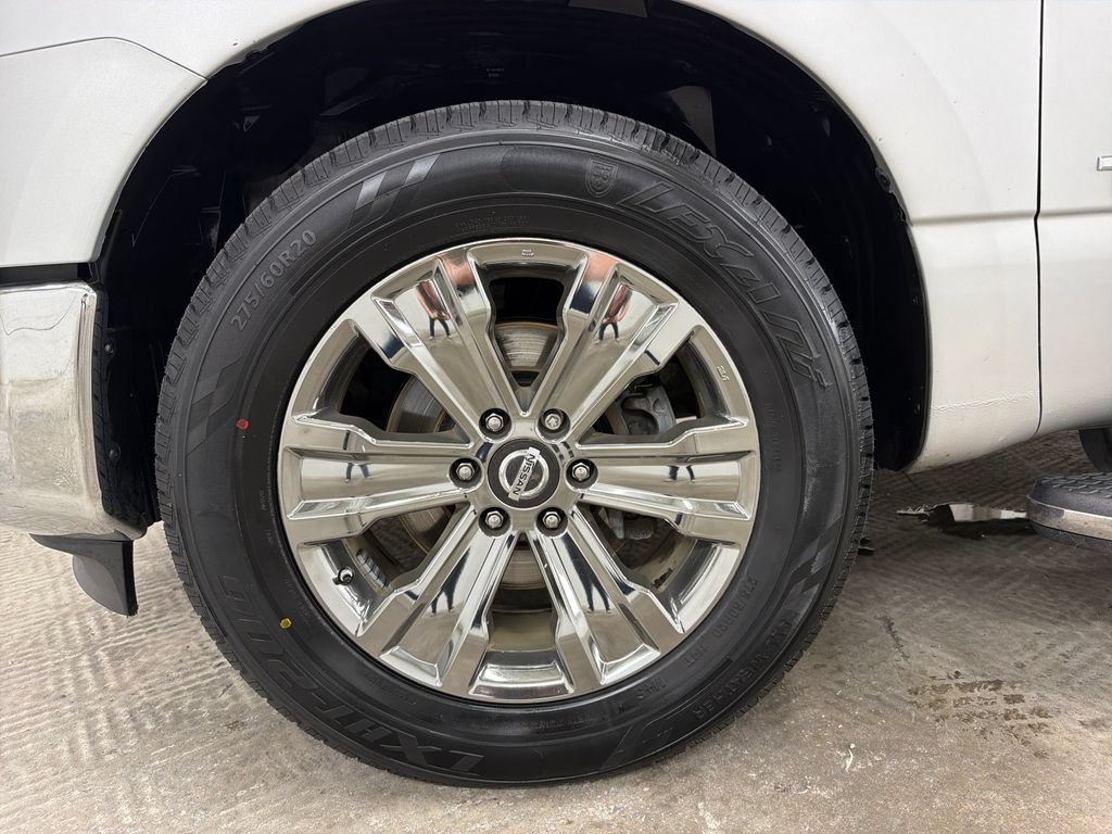 Used 2019 Nissan Titan SV w/ SV Convenience Package RWD image 13