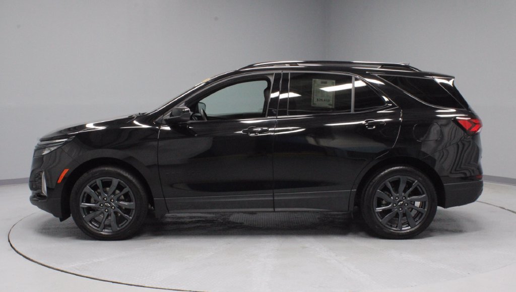 Used 2023 Chevrolet Equinox RS FWD image 9