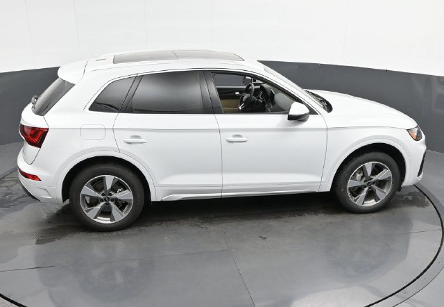 Used 2025 Audi Q5 2.0T Premium Plus w/ Premium Plus Package AWD/4WD image 42