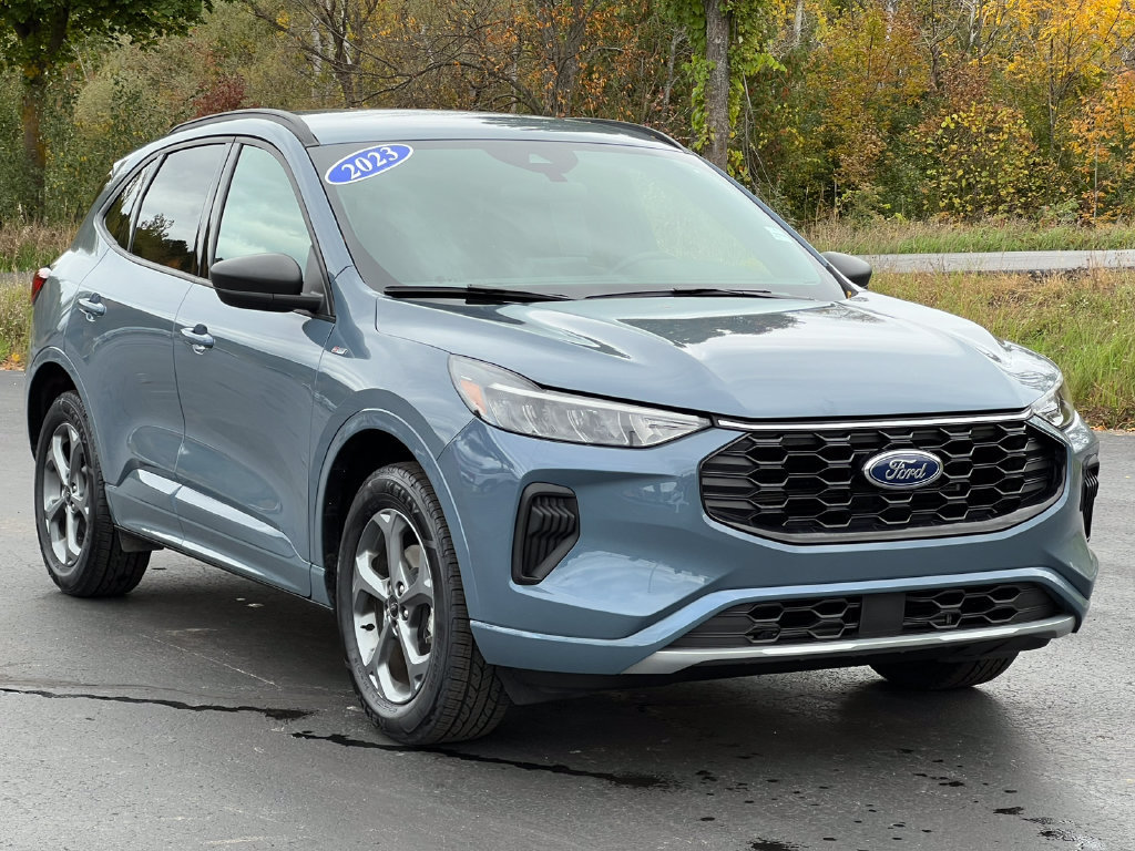 Certified 2023 Ford Escape ST-Line AWD/4WD image 40