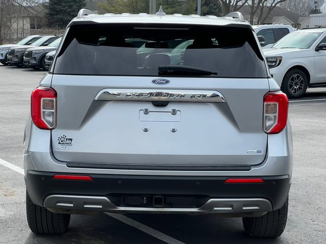 Certified 2020 Ford Explorer XLT w/ Equipment Group 202A image 3