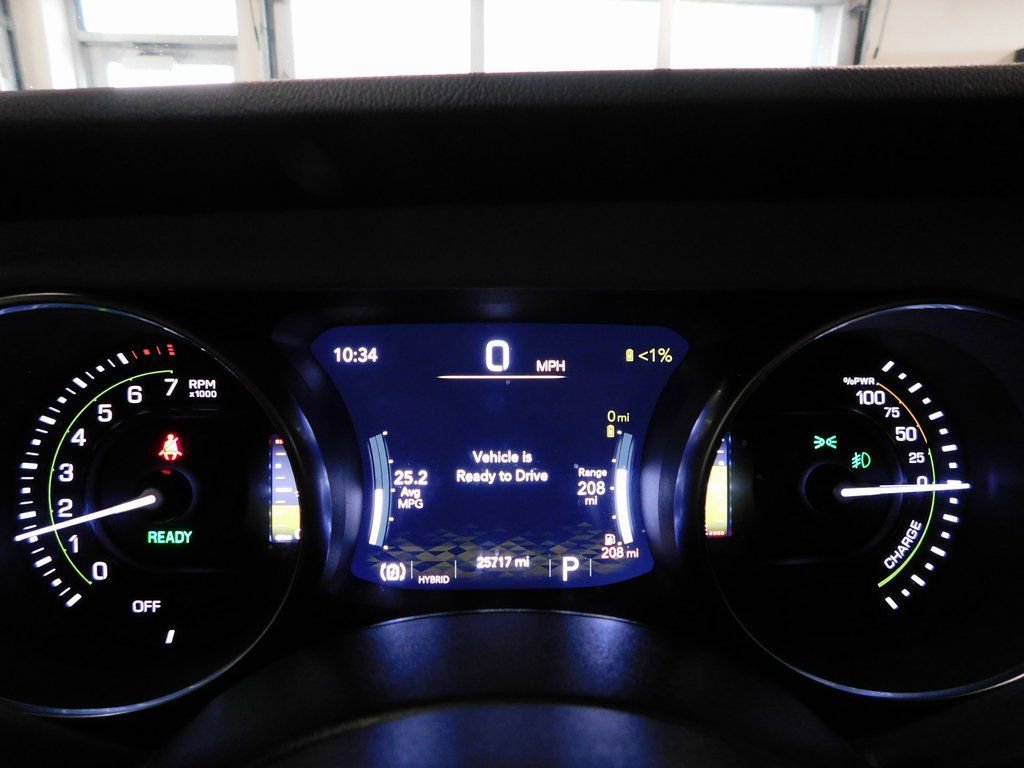 Used 2022 Jeep Wrangler Unlimited Sahara image 15