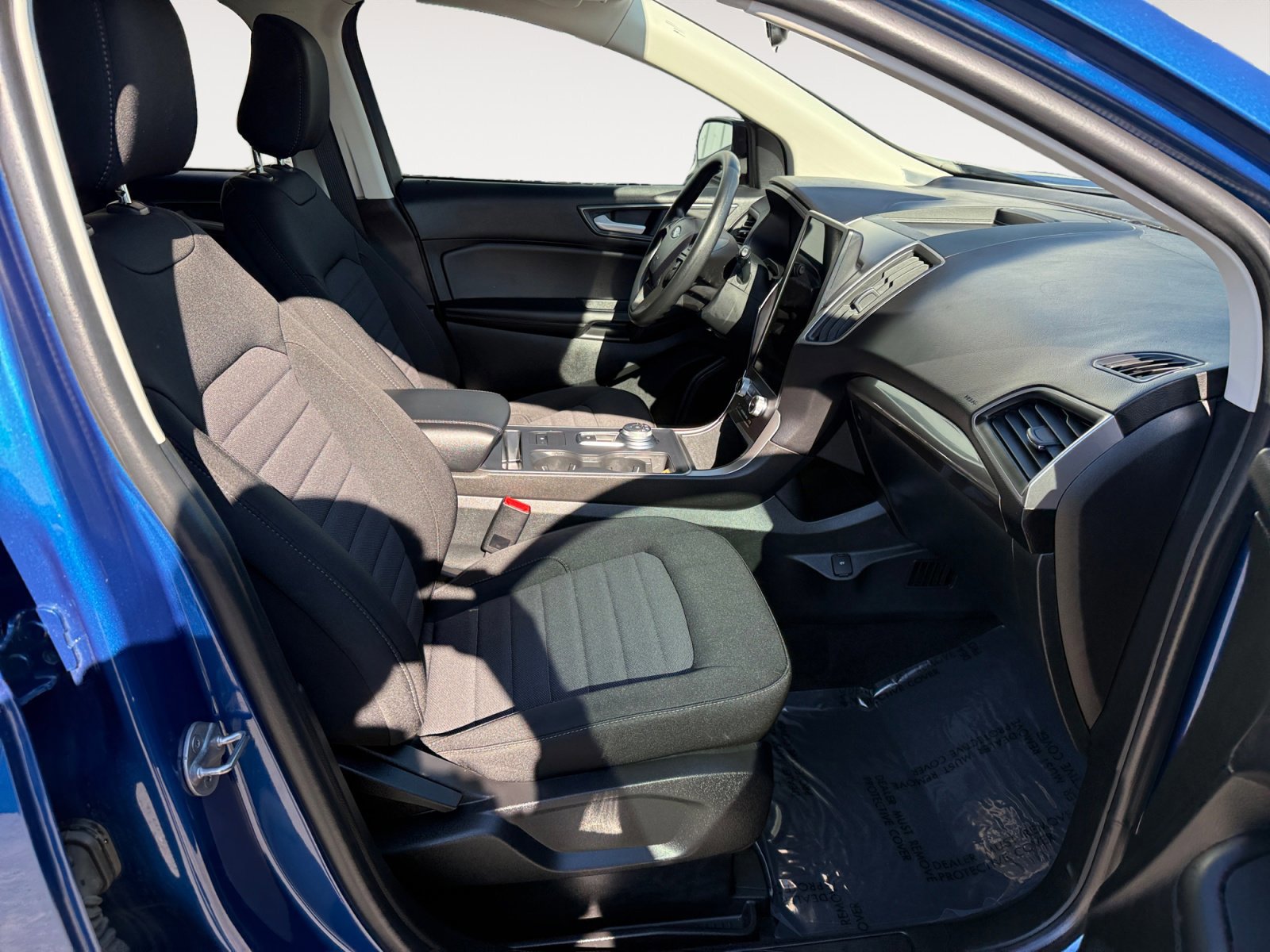 Certified 2024 Ford Edge SE w/ Black Appearance Package image 19