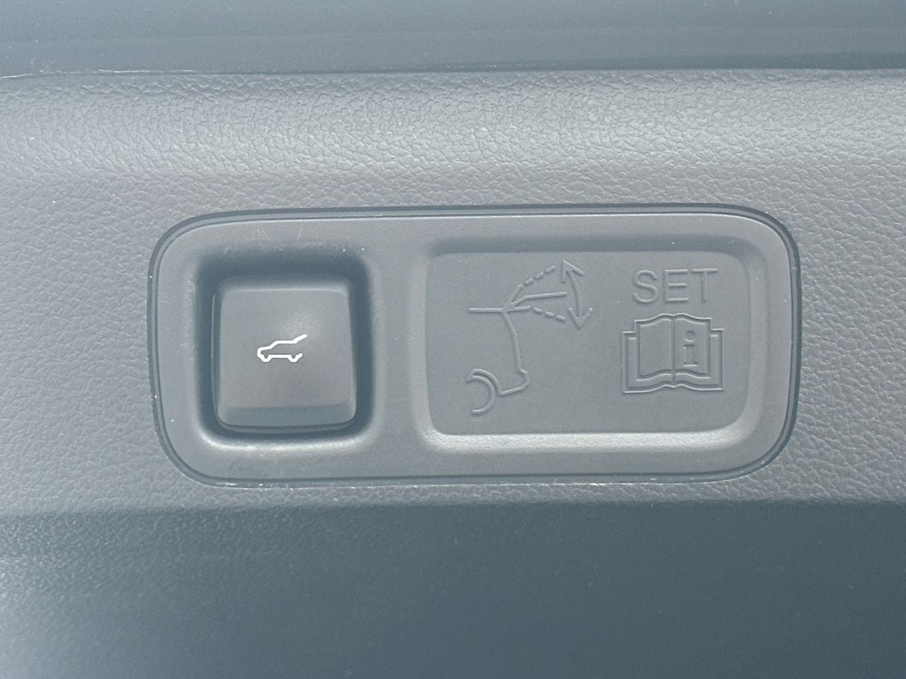 Certified 2024 Ford Expedition Max XLT RWD image 21