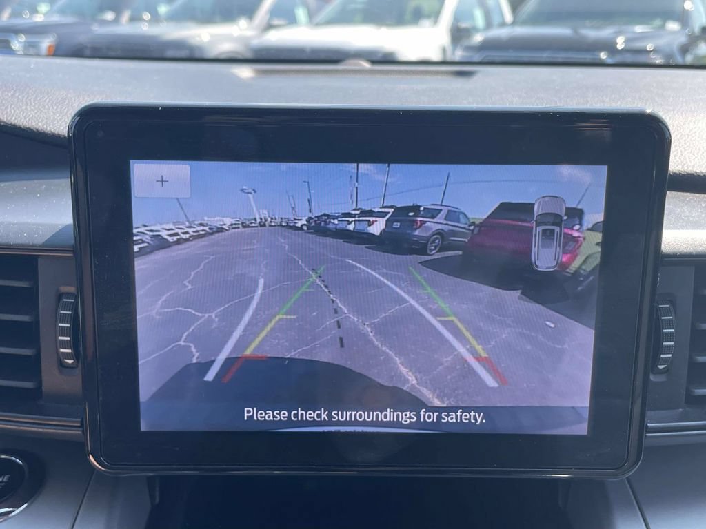 Certified 2023 Ford Explorer XLT RWD image 20