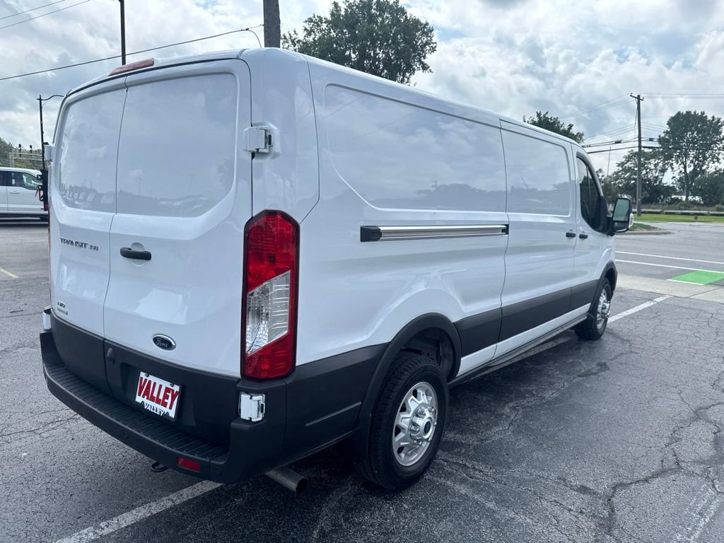 Certified 2025 Ford Transit 350 Low Roof AWD image 3