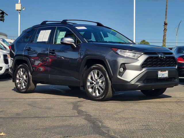Used 2021 Toyota RAV4 XLE Premium FWD image 6