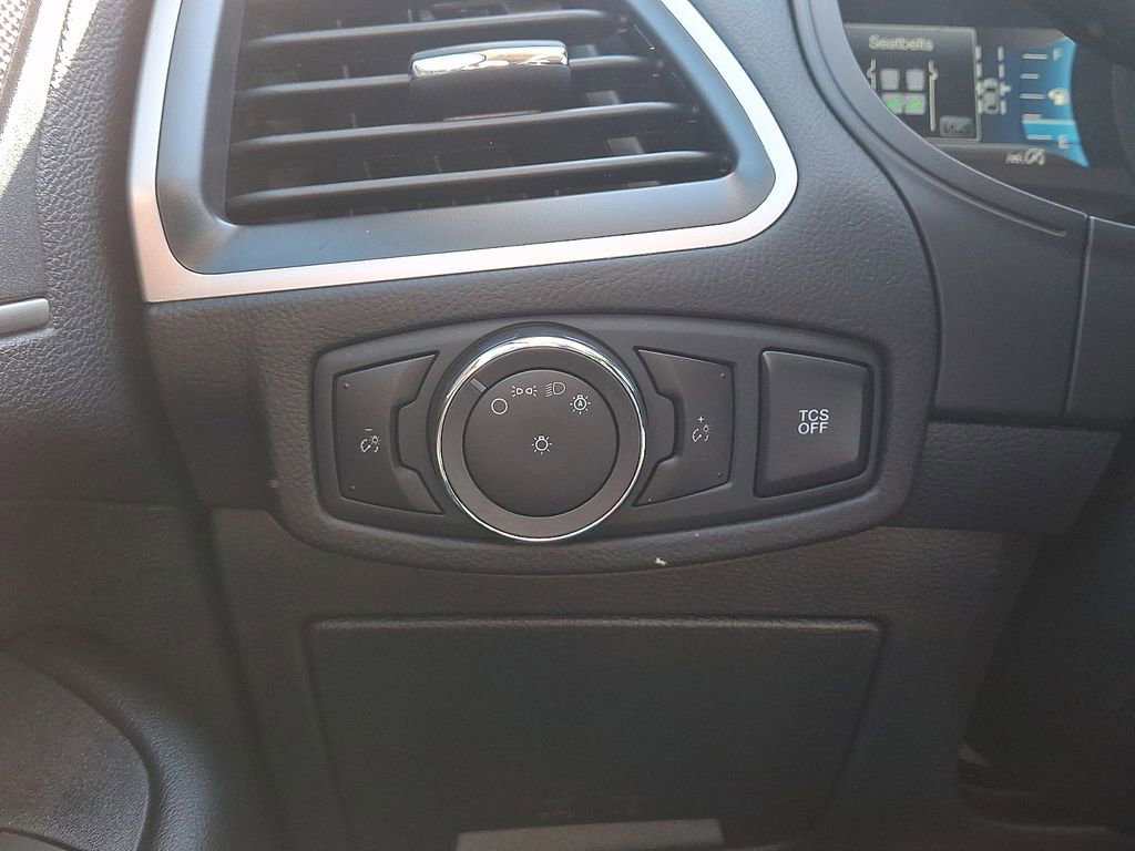 Certified 2024 Ford Edge SEL AWD/4WD image 21