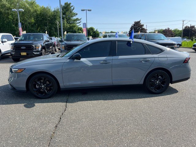 Used 2025 Honda Accord SE image 4