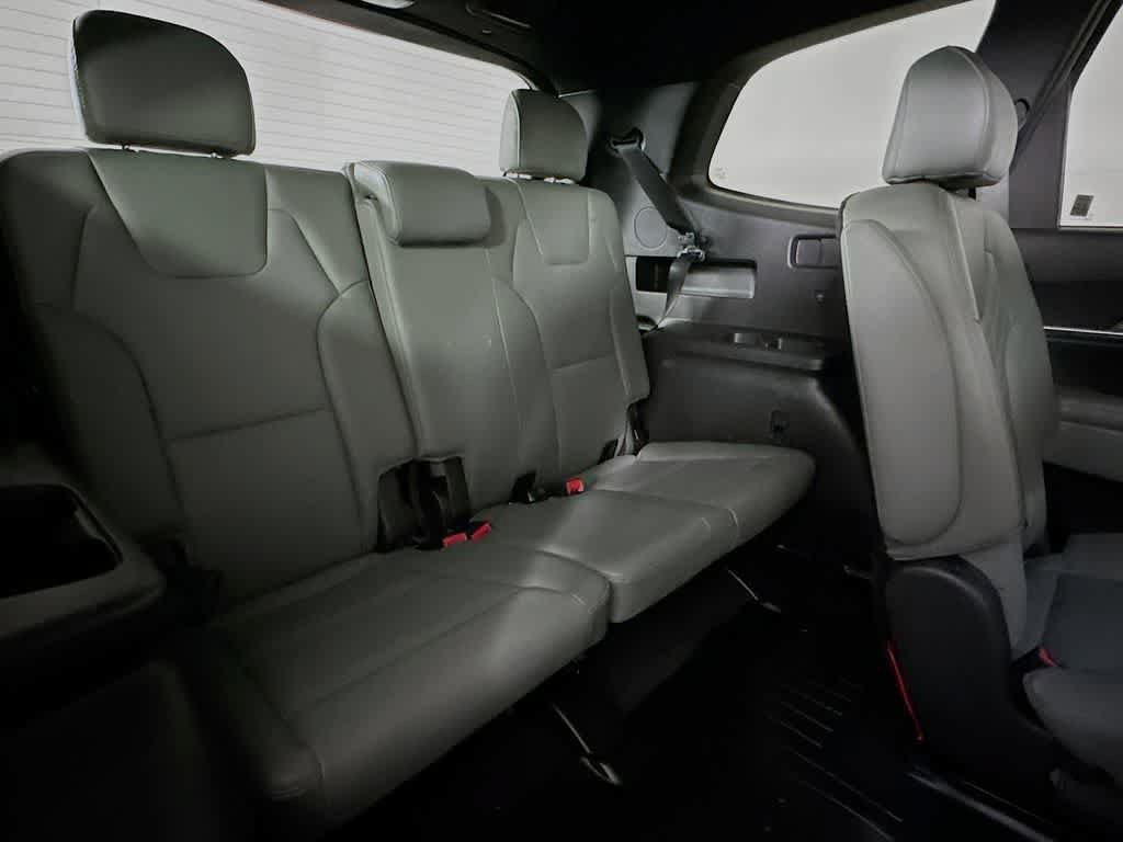 Used 2023 Kia Telluride EX X-Line AWD/4WD image 32
