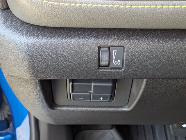 Used 2023 Chevrolet Colorado ZR2 w/ ZR2 Convenience Package III image 19