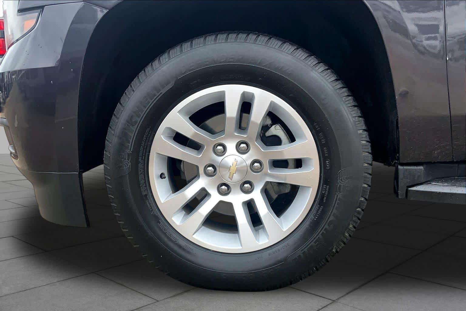 Used 2018 Chevrolet Tahoe LT AWD/4WD image 11