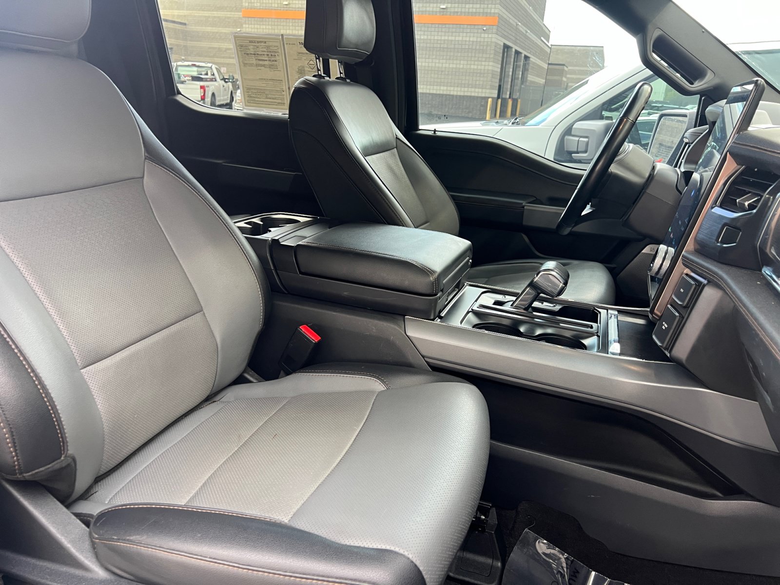 Certified 2022 Ford F150 Lightning Lariat w/ Tow Technology Package AWD/4WD image 30