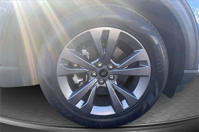 Certified 2022 Ford Explorer XLT w/ Equipment Group 202A image 9