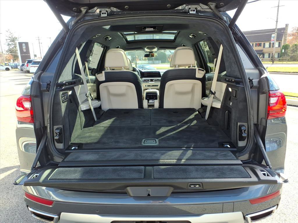 Used 2019 BMW X7 xDrive50i w/ Premium Package image 13