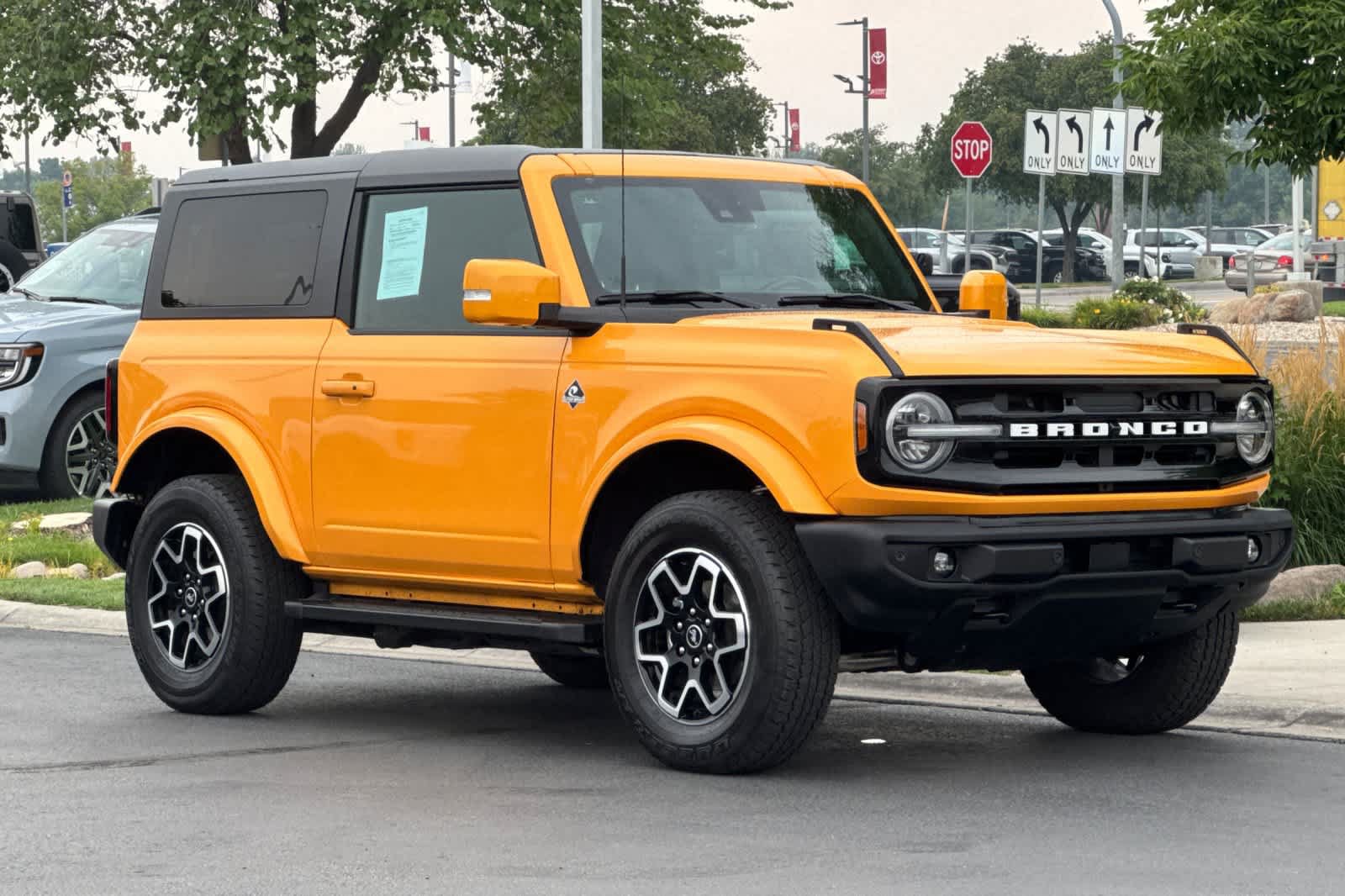 Certified 2022 Ford Bronco Outer Banks AWD/4WD image 9
