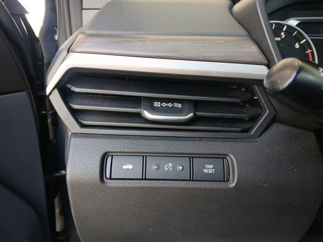 Used 2025 Nissan Altima 2.5 SV FWD image 18