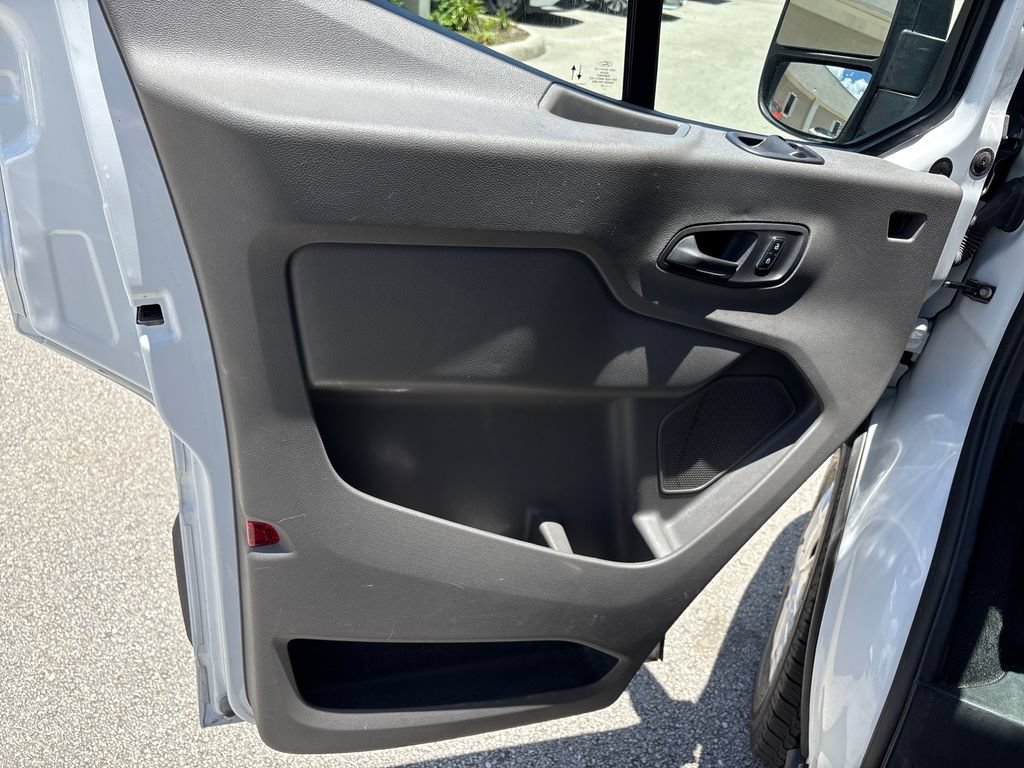 Certified 2024 Ford Transit 350 XLT RWD image 28