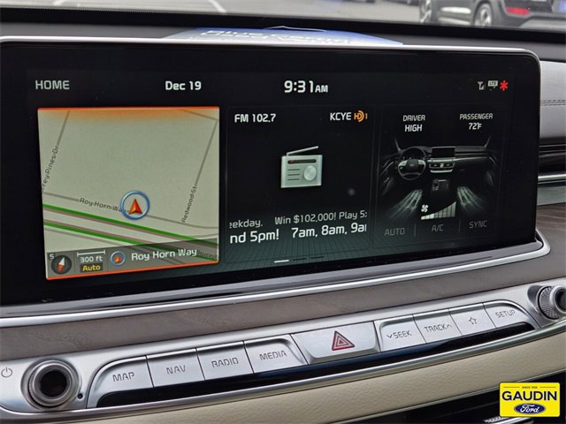 Used 2019 Kia K900 Luxury image 21