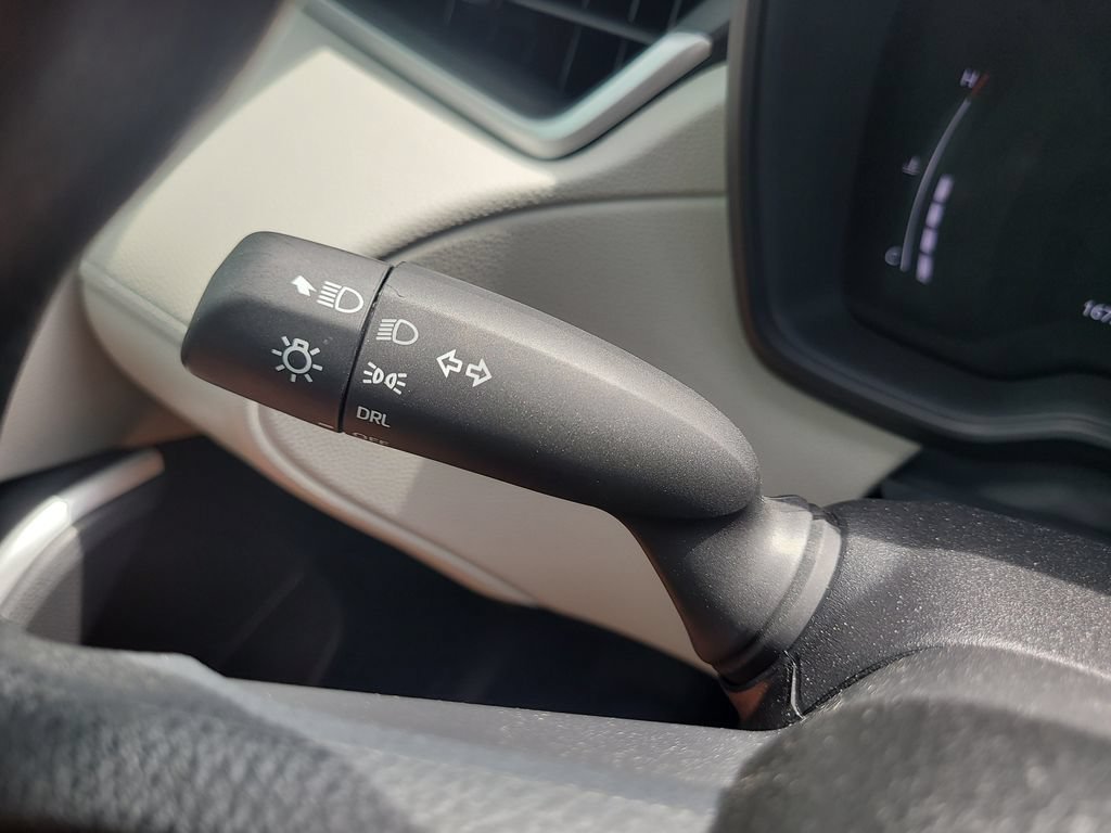Used 2026 Toyota Corolla Cross L FWD image 28