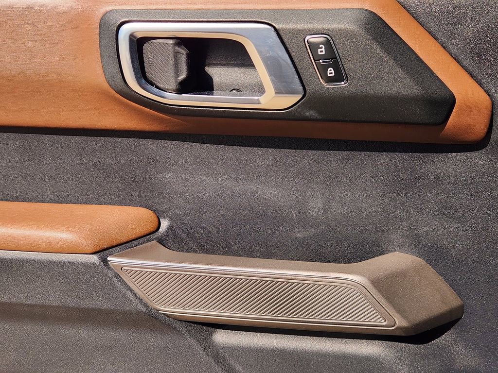 Certified 2023 Ford Bronco Outer Banks w/ Sasquatch Package image 23