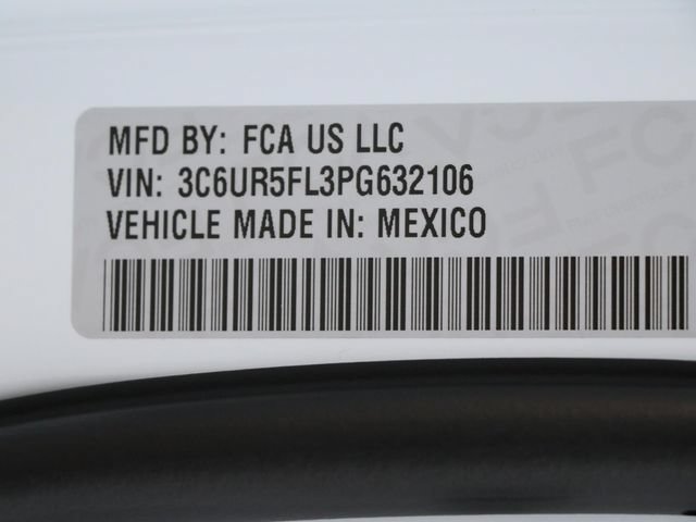 Used 2023 RAM 2500 Laramie AWD/4WD image 32