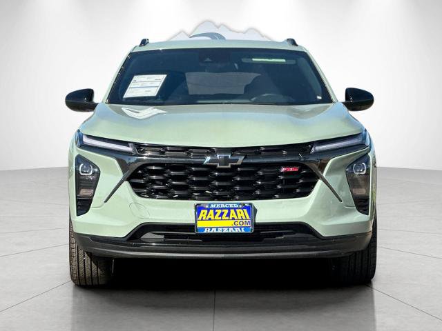 Used 2024 Chevrolet Trax RS w/ Sunroof Package FWD image 8