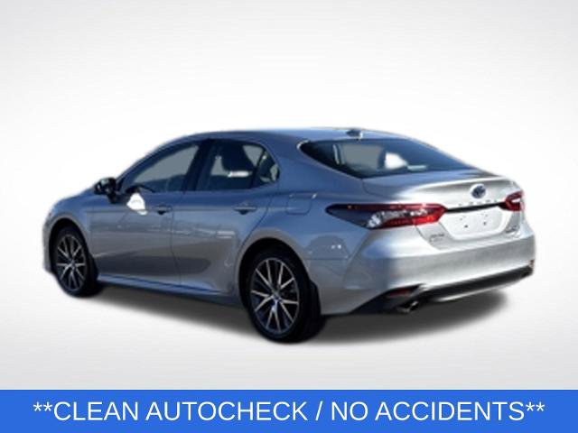 Used 2024 Toyota Camry XLE w/ Navigation Package FWD image 4