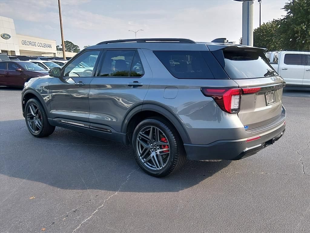 Certified 2025 Ford Explorer ST-Line w/ ST-Line Street Pack AWD/4WD image 6