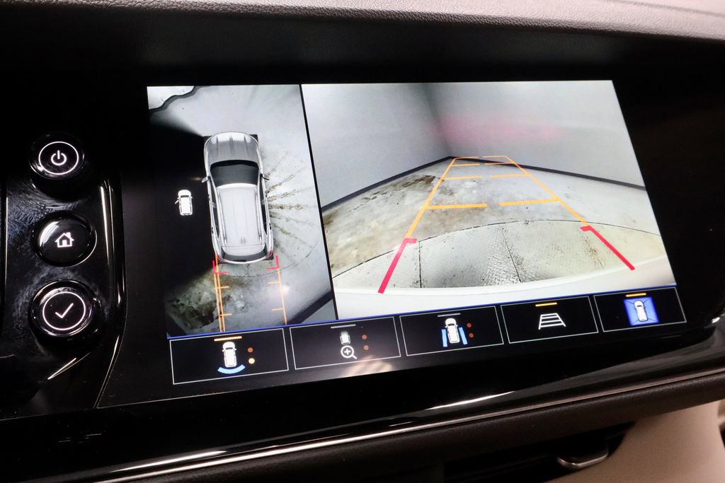 Used 2023 Buick Envision Avenir AWD/4WD image 2