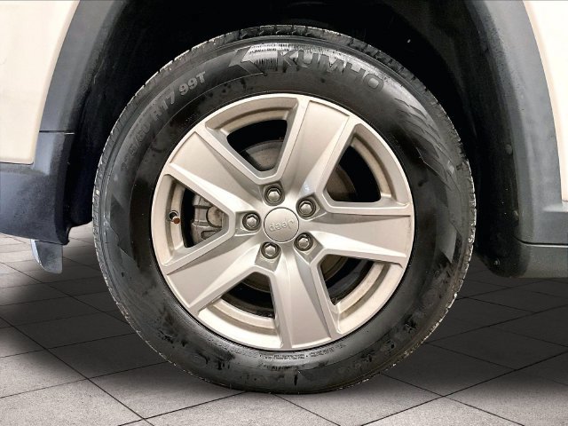 Used 2022 Jeep Compass Latitude AWD/4WD image 8
