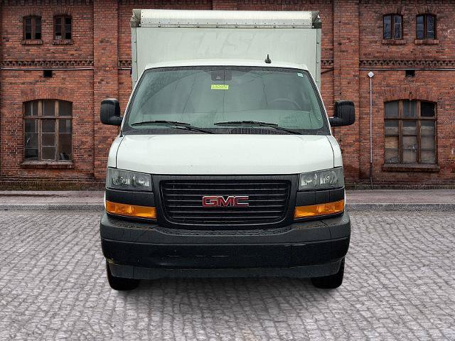 Used 2021 GMC Savana 3500 w/ Power Convenience Package RWD image 2