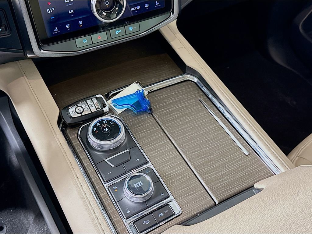 Certified 2023 Ford Expedition Limited image 21
