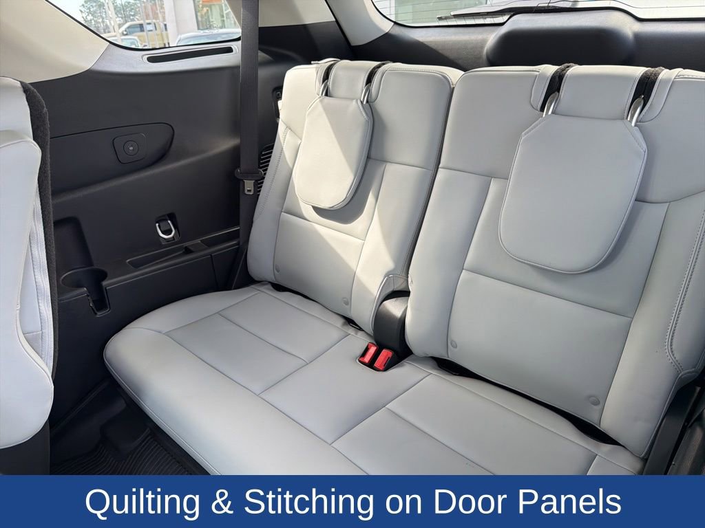 Certified 2025 Ford Explorer Platinum w/ Ultimate Package image 15