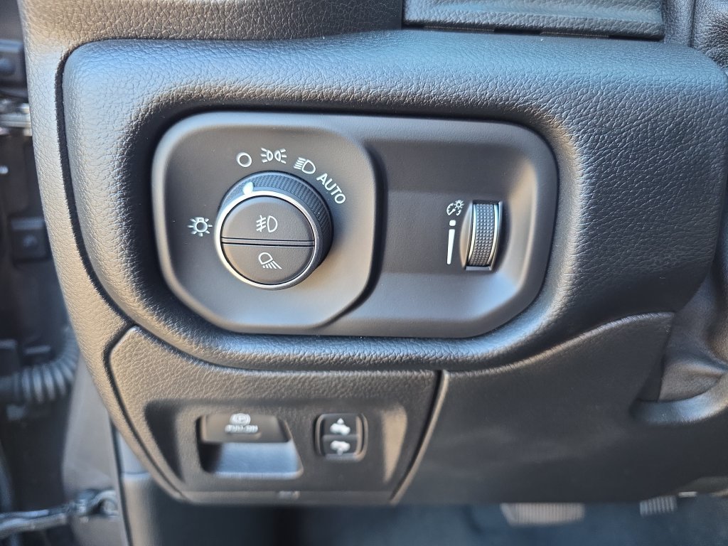 Used 2020 RAM 1500 Rebel w/ Level 2 Equipment Group AWD/4WD image 23
